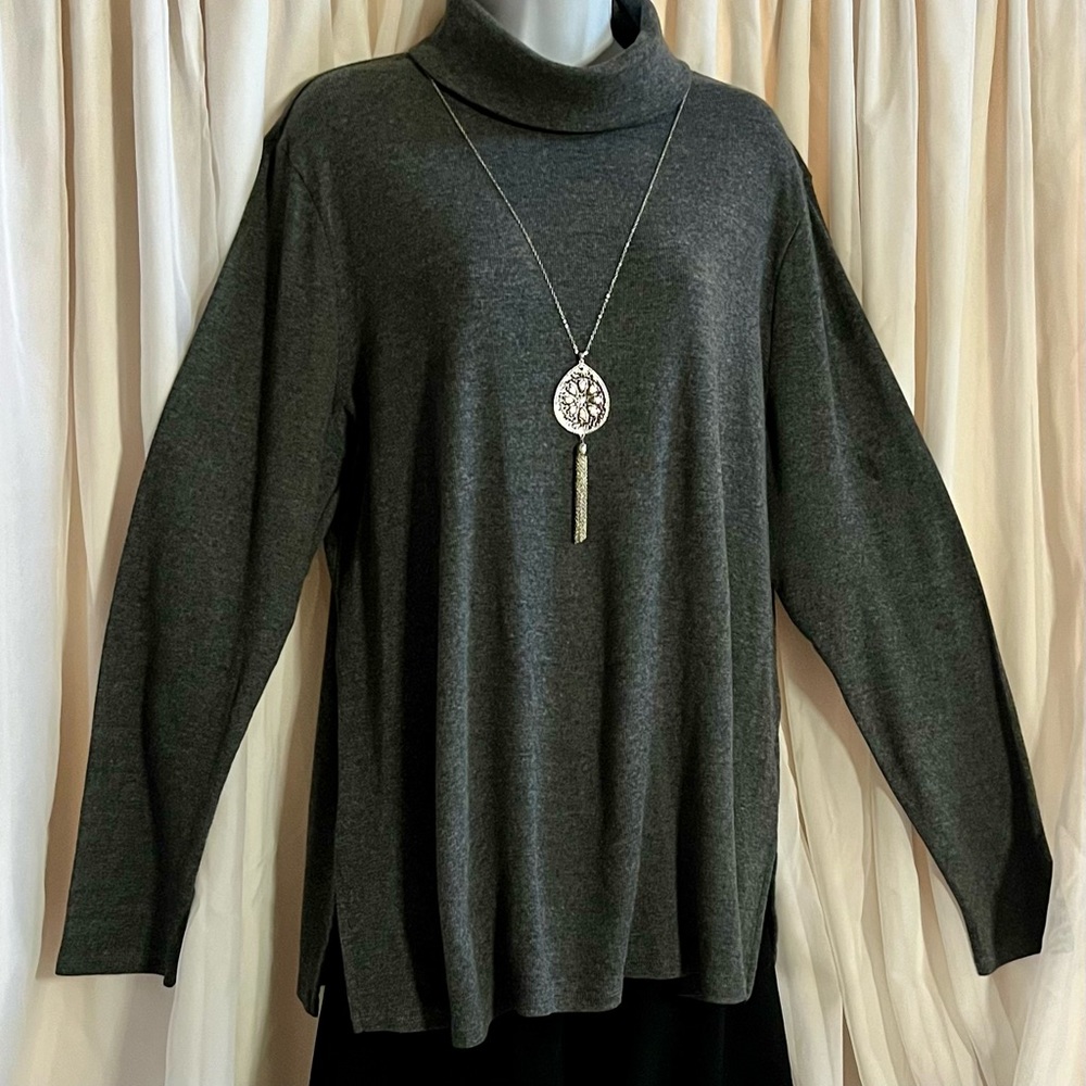 Lane Bryant Turtleneck Gray. Size 18/20